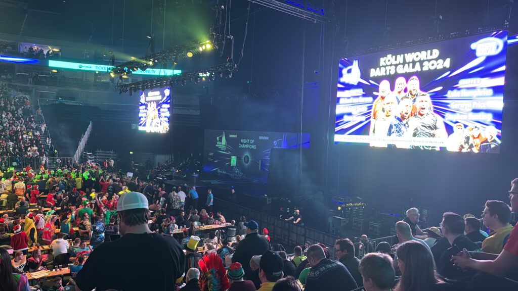 PDC Dart Gala Köln 2024 mit 12000 Zuschauern